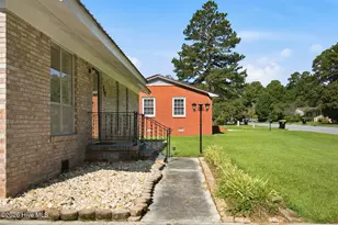 713 Pinewood Dr, Whiteville, NC 28472 - Photo 5