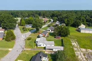 706 E Country Club Dr, Tarboro, NC 27886 - Photo 29