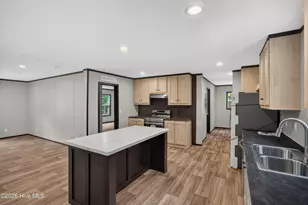 372 Mallard Roost Dr, Burgaw, NC 28425 - Photo 15