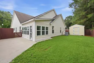 1004 Bally Bunion Lane, Burgaw, NC 28425 - Photo 45