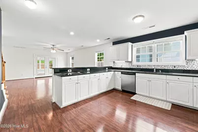 1004 Bally Bunion Lane, Burgaw, NC 28425 - Photo 13