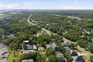 1805 W Oak Island Dr, Oak Island, NC 28465 - Photo 25