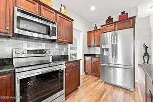 512 Louvre Ln, Jacksonville, NC 28546 - Photo 15