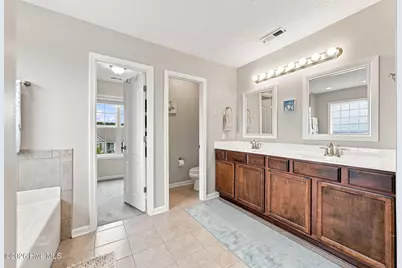 512 Louvre Lane, Jacksonville, NC 28546 - Photo 25