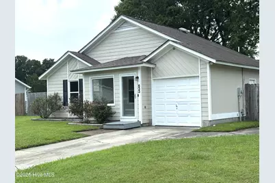 633 Foxfire Circle, Jacksonville, NC 28546 - Photo 3