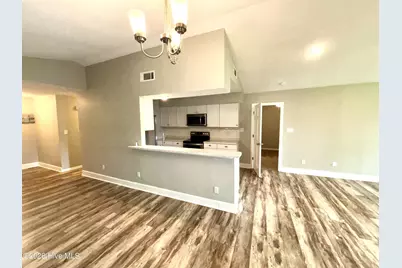 633 Foxfire Circle, Jacksonville, NC 28546 - Photo 9