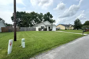 633 Foxfire Cir, Jacksonville, NC 28546 - Photo 53