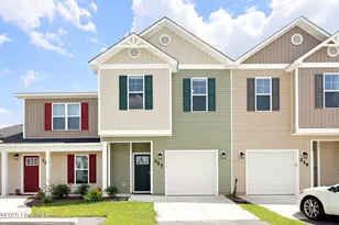 227 Crab Claw Spit Ln, Jacksonville, NC 28546 - Photo 1