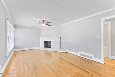 1104 N Overlook Drive, Greenville, NC 27858 - Photo 3