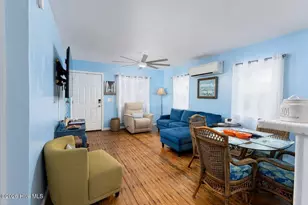 710 Canal Dr, Carolina Beach, NC 28428 - Photo 9