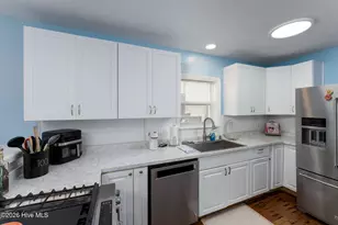 710 Canal Dr, Carolina Beach, NC 28428 - Photo 13