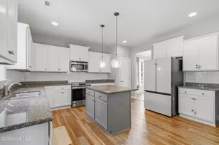 500 Sea Grass Ct, Swansboro, NC 28584 - Photo 11