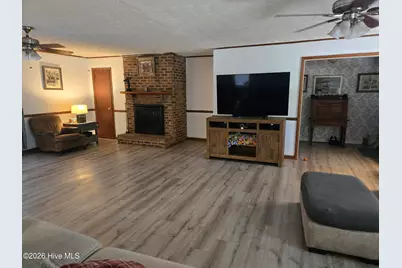 12501 Laurelcrest Road, Laurinburg, NC 28352 - Photo 5