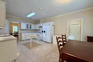 109 Drummond Pl, New Bern, NC 28562 - Photo 15