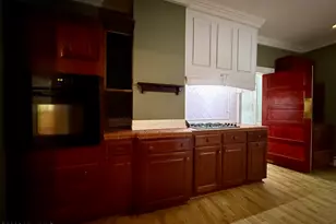 318 W Church St, Williamston, NC 27892 - Photo 21
