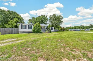 171 Oyster Ln, Hubert, NC 28539 - Photo 3