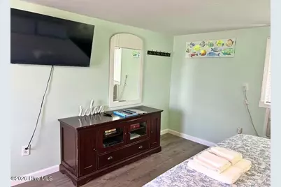 616 Carolina Beach Avenue S, Carolina Beach, NC 28428 - Photo 13