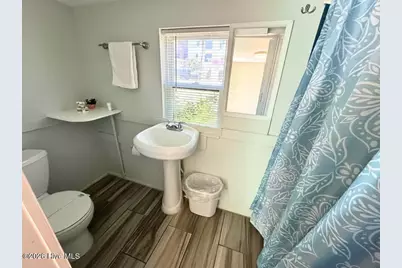 616 Carolina Beach Avenue S, Carolina Beach, NC 28428 - Photo 17