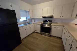 102 Cedar Ct, Greenville, NC 27858 - Photo 5