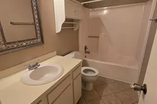 1910 White Hollow Dr, Greenville, NC 27858 - Photo 5