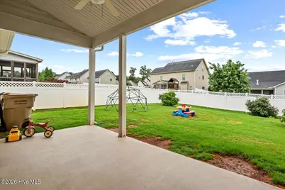 324 Lynshire Avenue, Clayton, NC 27527 - Photo 5