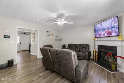 305 Providence Drive, Jacksonville, NC 28546 - Photo 19