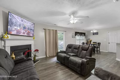 305 Providence Drive, Jacksonville, NC 28546 - Photo 21
