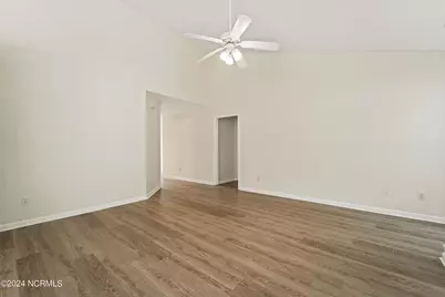 102 Mendover Drive, Jacksonville, NC 28546 - Photo 9