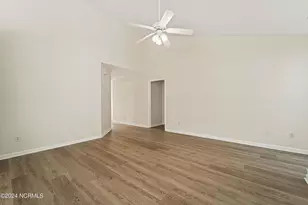 102 Mendover Dr, Jacksonville, NC 28546 - Photo 9