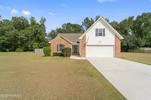 102 Mendover Dr, Jacksonville, NC 28546 - Photo 1