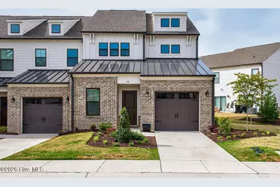 38 N District Avenue, Clayton, NC 27527 - Photo 1