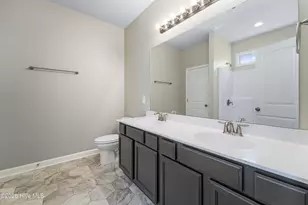 207 Shallowbag Bay Ln, Jacksonville, NC 28546 - Photo 15