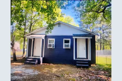 605 Washington Street, Laurinburg, NC 28352 - Photo 1