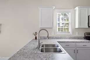 208 Broadleaf Dr, Jacksonville, NC 28546 - Photo 15