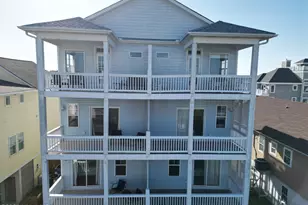 1102 Canal Dr, Carolina Beach, NC 28428 - Photo 11