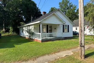 303 E Grainger Ave, Kinston, NC 28501 - Photo 1