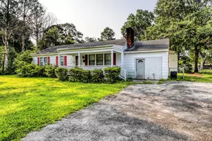 111 Pineview St, Havelock, NC 28532 - Photo 3