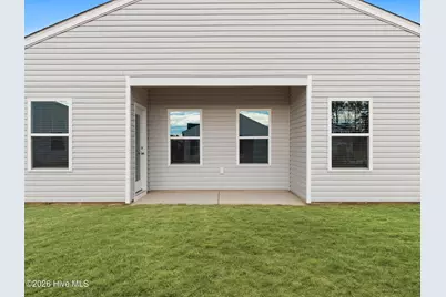 146 N Squires Lane, Richlands, NC 28574 - Photo 7