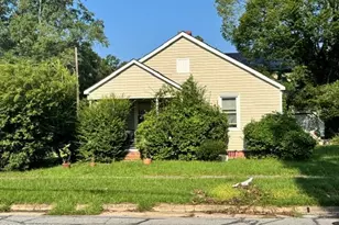 216 E Peyton Ave, Kinston, NC 28501 - Photo 3