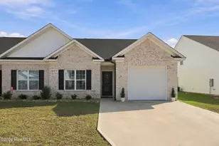 1409B Dorset Dr, Greenville, NC 27834 - Photo 1
