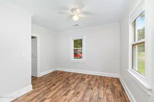 1815 W Main Ext, Elizabeth City, NC 27909 - Photo 17