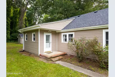 1815 W Main Ext, Elizabeth City, NC 27909 - Photo 27