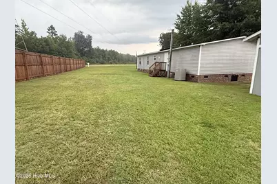 801 S Old Wire Road, Red Springs, NC 28377 - Photo 17