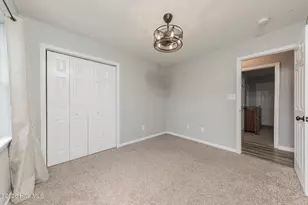 109 Lois Ct, Richlands, NC 28574 - Photo 27