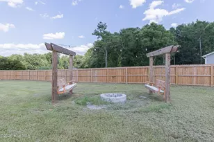 109 Lois Ct, Richlands, NC 28574 - Photo 39