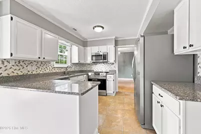184 Audubon Drive, Jacksonville, NC 28546 - Photo 17