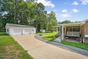 2430 Forrest Dr, Kinston, NC 28504 - Photo 17