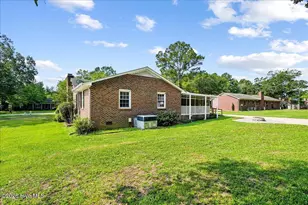 2430 Forrest Dr, Kinston, NC 28504 - Photo 9