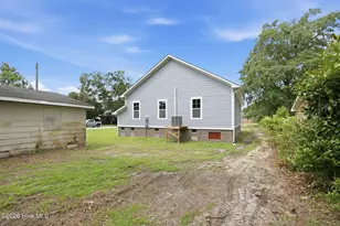 700 N Grace Ave, New Bern, NC 28562 - Photo 41