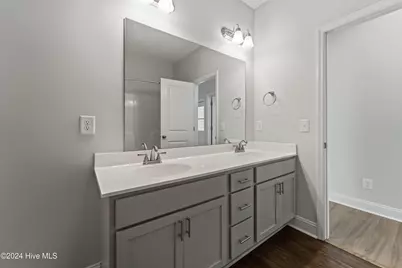125 Pembury Way, Richlands, NC 28574 - Photo 13